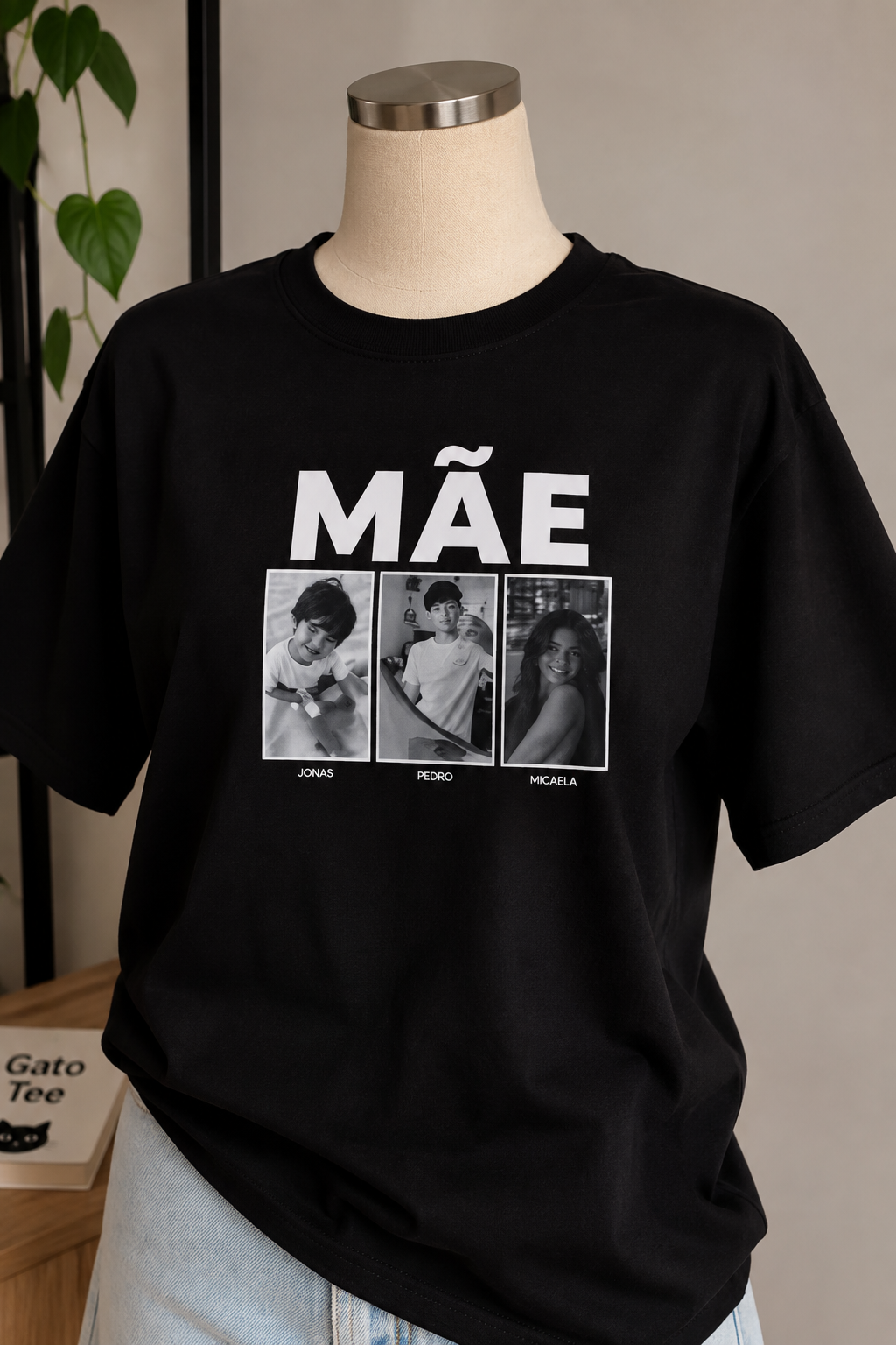 Mães 05 — Mãe com Fotos